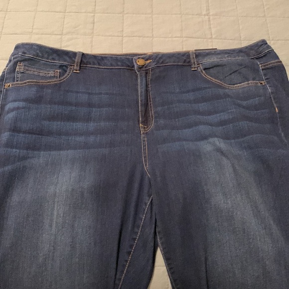 NEW Lane Bryant Low Rise Super-Stretch Skinny Jeans - Picture 3 of 15